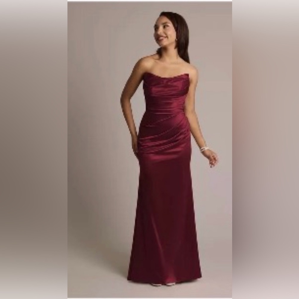 Davids Bridal Bridesmaid Gown Sz 2 in Wine Strapless Ruched Mermaid $229